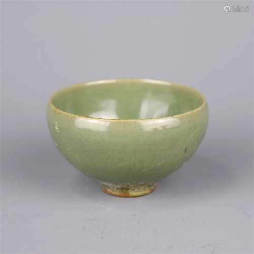 A Chinese Jun-Type Green Glazed Porcelain Bowl