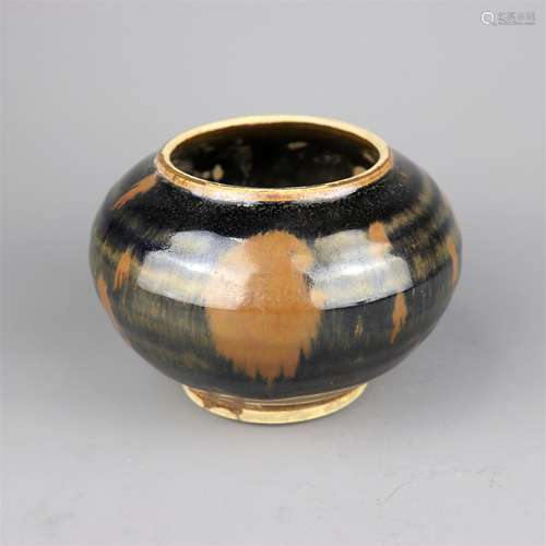 A Chinese Black Glazed Porcelain Jar