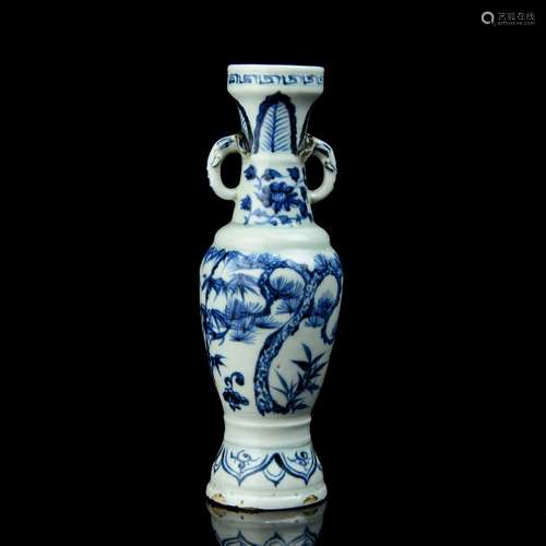 A Chinese Blue and White Porcelain Vase