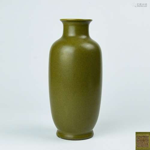 A Chinese Tea-Dust Glazed Porcelain Vase