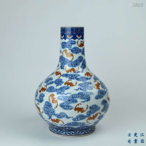 A Chinese Blue and White Porcelain Vase