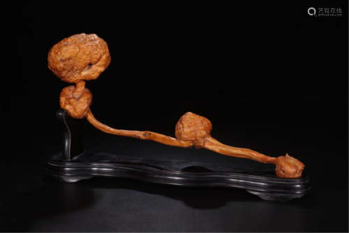 CHINESE BOXWOOD RUYI SCEPTER ON ZITAN BASE