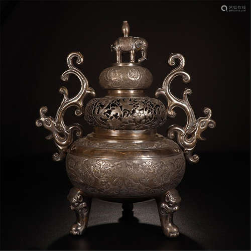 CHINESE SILVER FLOWER HANDLE TRIPLE FEET LIDDED CENSER