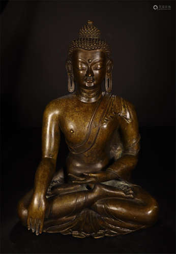 CHINESE BRONZE SEATED SAKAYMUNI