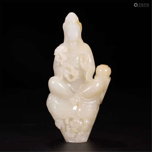 CHINESE WHITE JADE SEATED GUANYIN