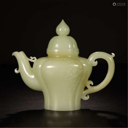 CHINESE YELLOW JADE LIDDED KETTLE AND TWO CUPS