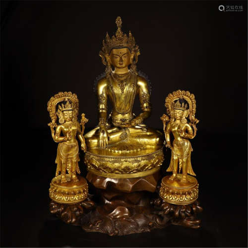 CHINESE GILT BRONZE SEATED BUDDHA WITH TWO GUARDIAN
