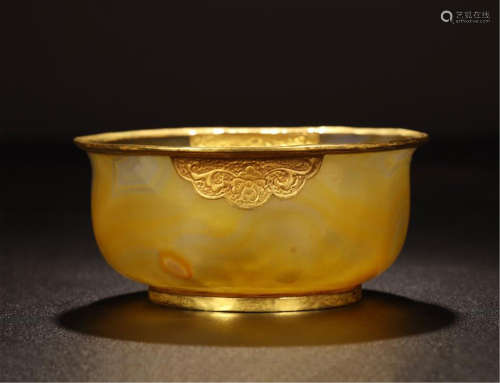 CHINESE GOLD MOUNTED AGATE BOWL