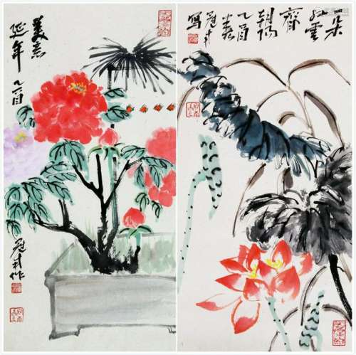 TWO PANELS OF CHINESE SCROLL PAINITNG OF FLOWER