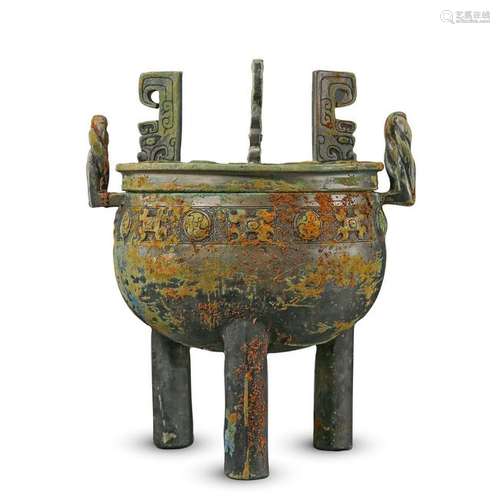 CHINESE ANCIENT BRONZ TRIPLE FEET LIDDED DING CENSER ZHOU DYNASTY