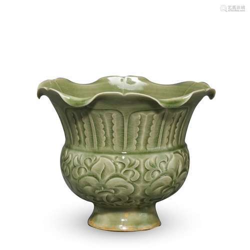 CHINESE PORCELAIN CELADON GLAZE FLOWER ENGRAVED LOTUS BOWL