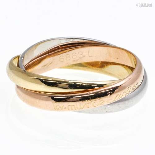 A Ladies Tri Colored Gold Band