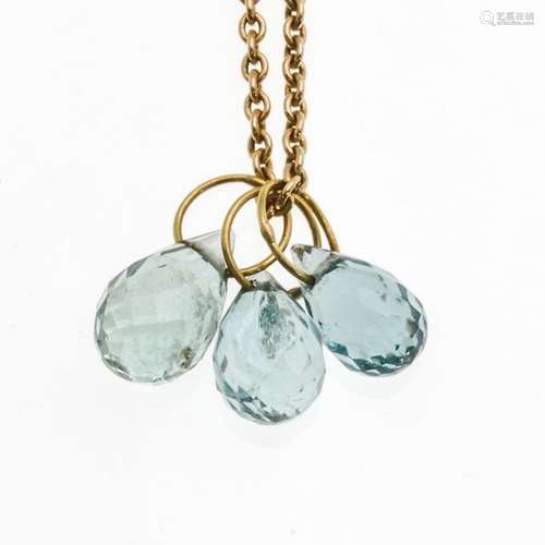 A 14KG Necklace with Faceted Blue Stone Pedant