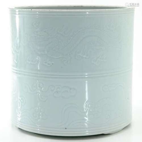 A Blanc de Chine Decor Brush Pot