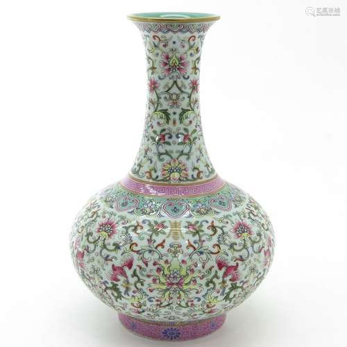 A Famille Rose Decor Bottle Vase