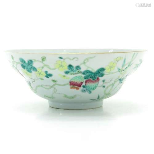 A Famille Rose Decor Bowl