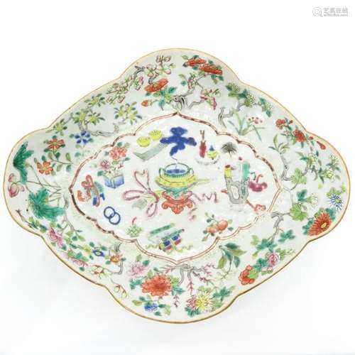 A Famille Rose Altar Dish