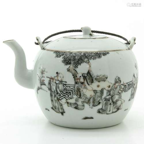 A Qianjiang Cai Decor Teapot