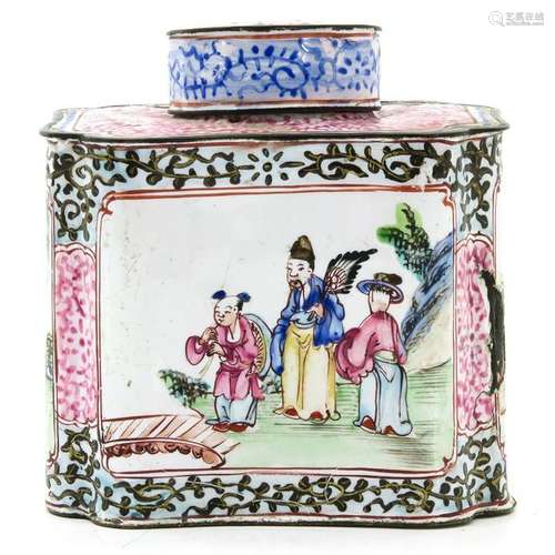 A Famille Rose Enamel Tea Box