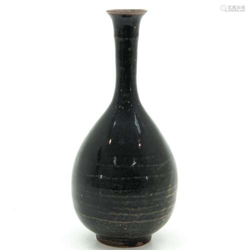 A Monochrome Blue Glaze Vase