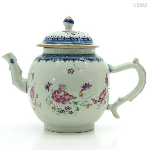 A Famille Rose Decor Teapot