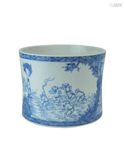 A Chinese Blue and White Porcelain Brush Pot