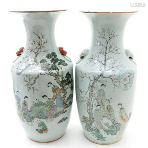 Two Qianjing Cai Decor Vases