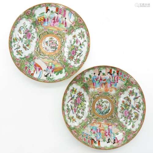 A Pair of Cantonese Decor Plates