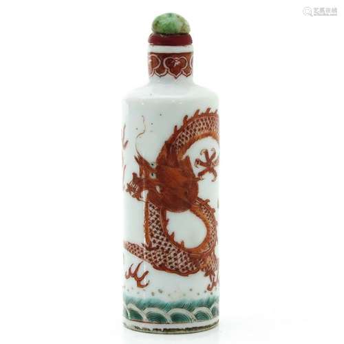 A Dragon Decor Snuff Bottle