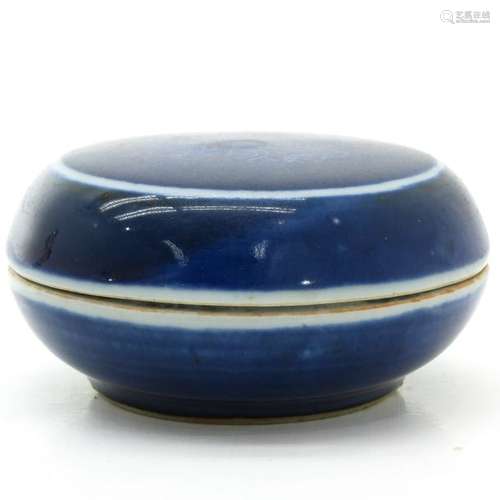 A Blue Glaze Round Box with Cover