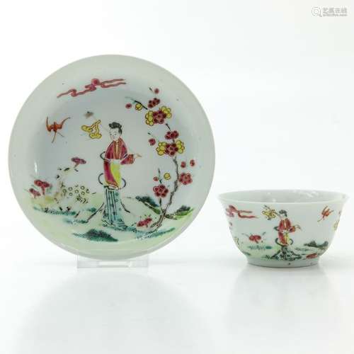 A Famille Rose Decor Cup & Saucer