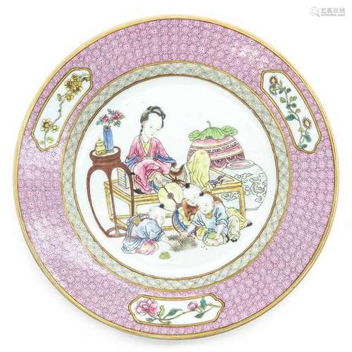 A Ruby Back Famille Rose Decor Plate