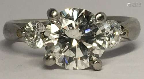 LADY'S 2.10CT DIAMOND PLATINUM VERRAGIO RING