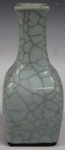 CHINESE CELADON CRACKLED GLAZED VASE, 5 1/4