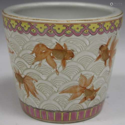 CHINESE PAINTED PORCELAIN POT W/ GOLDFISH MOTIF