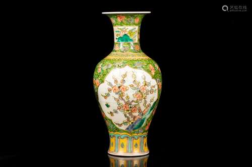 FAMILLE ROSE AND GREEN GROUND OPEN MEDALLION 'FLOWERS' VASE