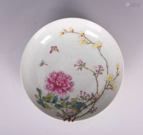 FAMILLE ROSE 'PEONY FLOWERS' DISH