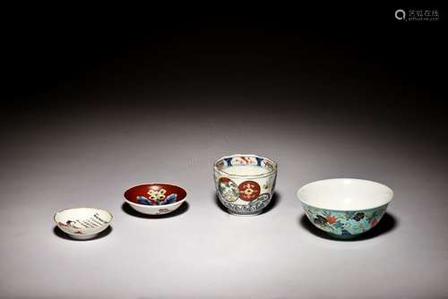 FOUR FAMILLE ROSE PORCELAIN