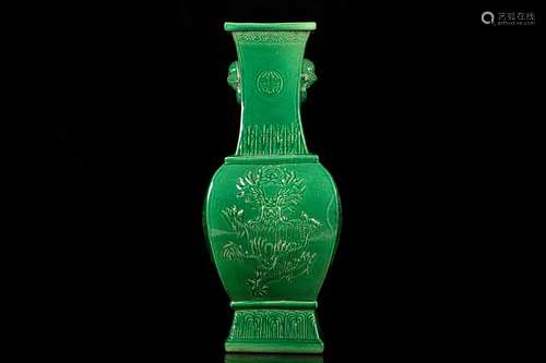 GREEN GLAZED AND CARVED 'DRAGON AND PHOENIX' VASE