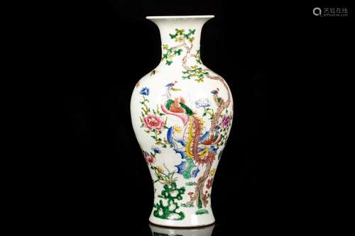 FAMILLE ROSE 'FLOWERS AND BIRDS' VASE