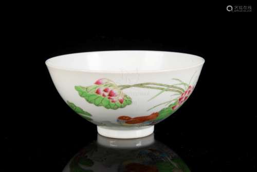 FAMILLE ROSE 'POND SCENERY' BOWL