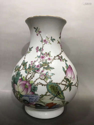 FAMILLE ROSE ZUN VASE