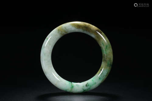 JADEITE BANGLE