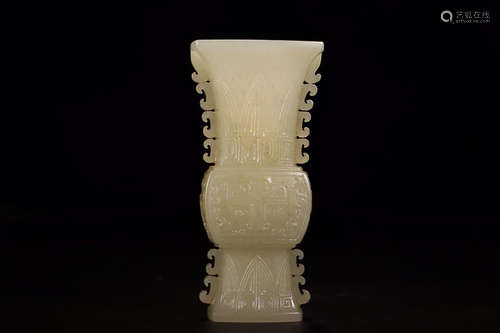 HETIAN JADE FLOWER VASE