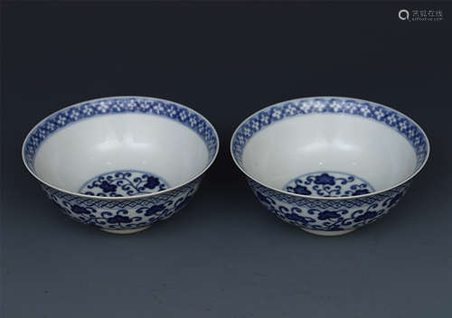 PAIR OF CHINESE PORCELAIN BLUE AND WHITE FLOWER BOWL