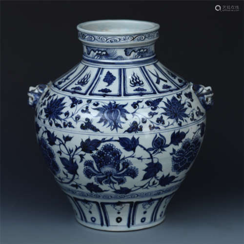 CHINESE PORCELAIN BLUE AND WHITE FLOWER JAR