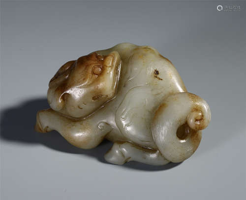 CHINESE ANCIENT JADE BEAST TABLE ITEM