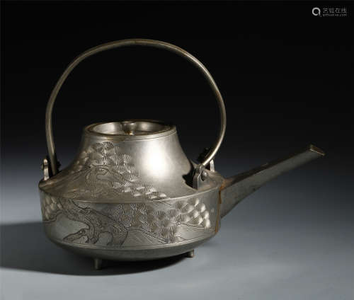 CHINESE SILVER FLOWER LONG HANDLE MOUTH TEA POT