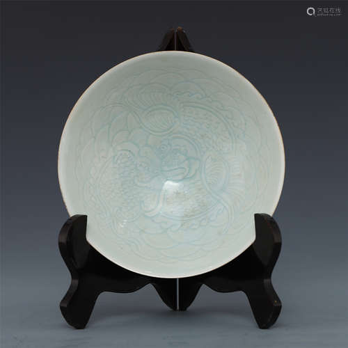 CHINESE PORCELAIN BLUE GLAZE DRAGON ENGRAVED BOWL