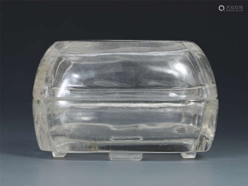 CHINESE ROCK CRYSTAL LIDDED BOX